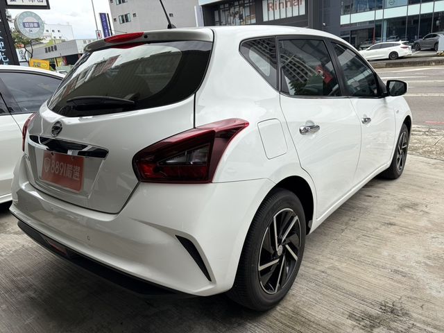 NISSAN日產 TIIDA  第9張相片