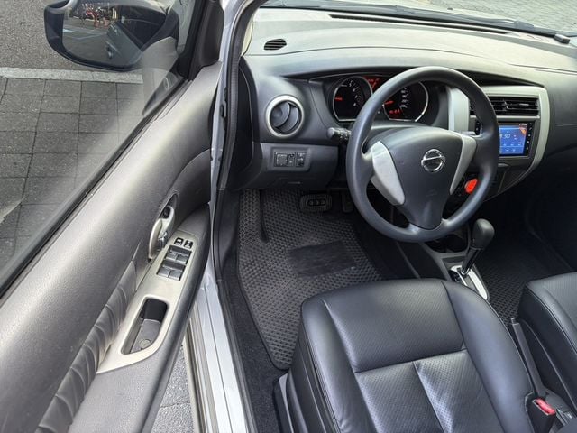 NISSAN日產 LIVINA  第7張相片