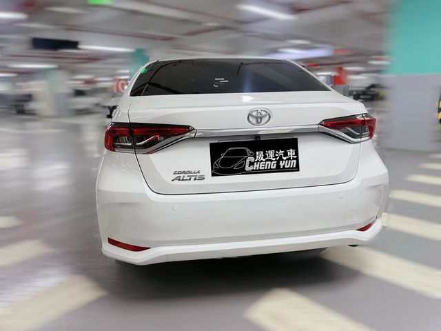 TOYOTA豐田 ALTIS  第4張相片