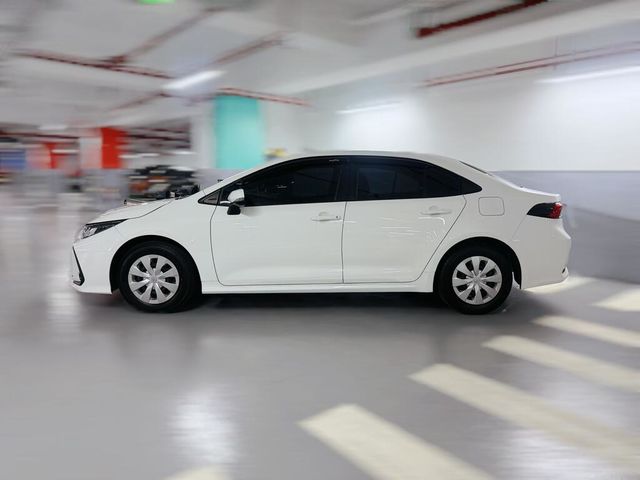TOYOTA豐田 ALTIS  第6張相片