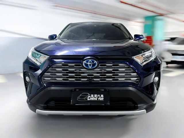 TOYOTA豐田 RAV4  第3張相片