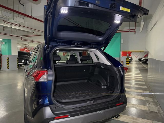 TOYOTA豐田 RAV4  第15張相片