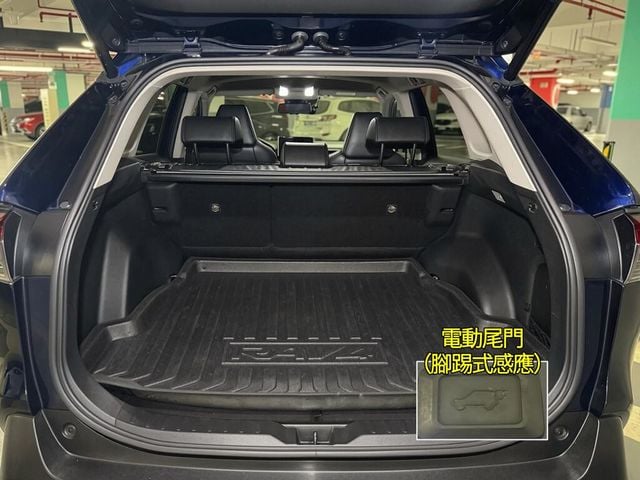 TOYOTA豐田 RAV4  第16張相片