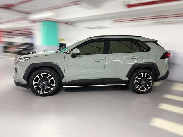 TOYOTA豐田 RAV4  第6張相片