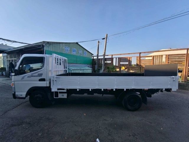 MITSUBISHI三菱 CANTER  第11張相片