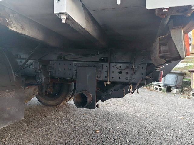 MITSUBISHI三菱 CANTER  第15張相片