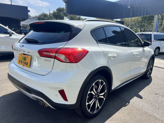 FORD福特 FOCUS ACTIVE  第2張相片