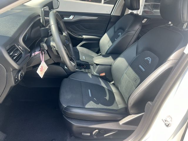 FORD福特 FOCUS ACTIVE  第7張相片
