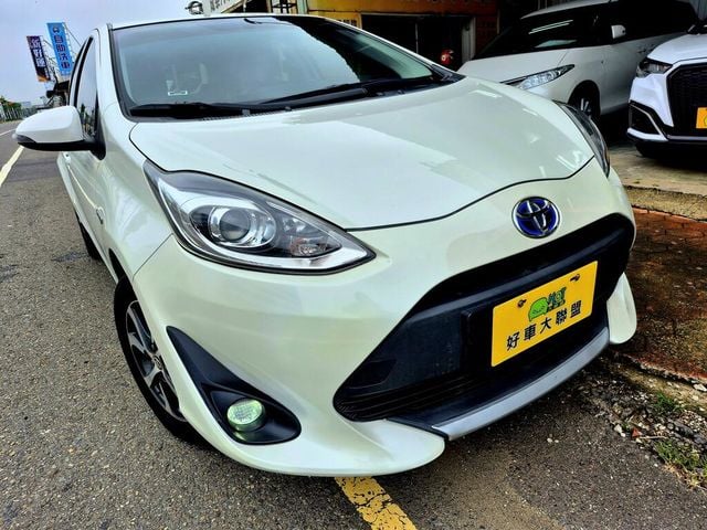 TOYOTA豐田 PRIUS C  第3張相片