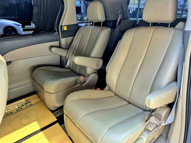 TOYOTA豐田 PREVIA  第7張相片