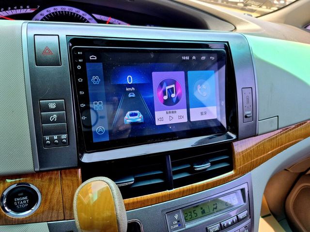 TOYOTA豐田 PREVIA  第10張相片