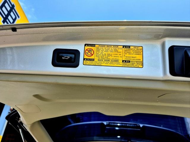 TOYOTA豐田 PREVIA  第16張相片