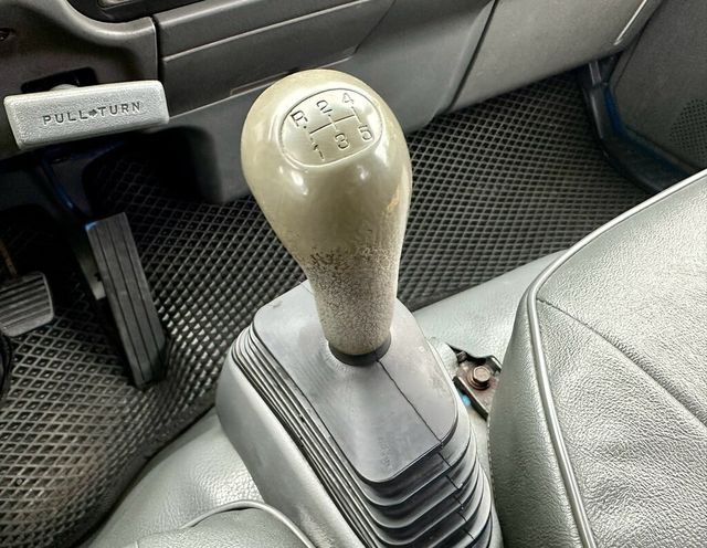 MITSUBISHI三菱 CANTER  第10張相片