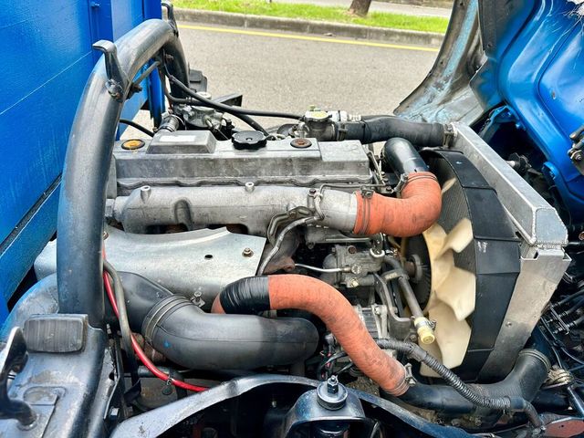 MITSUBISHI三菱 CANTER  第18張相片