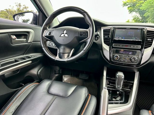 MITSUBISHI三菱 GRAND LANCER  第11張相片