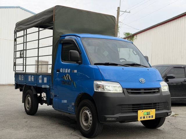 TOYOTA豐田 TOWN ACE  第3張相片