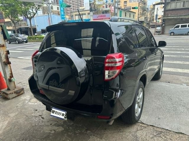 TOYOTA豐田 RAV4  第4張相片