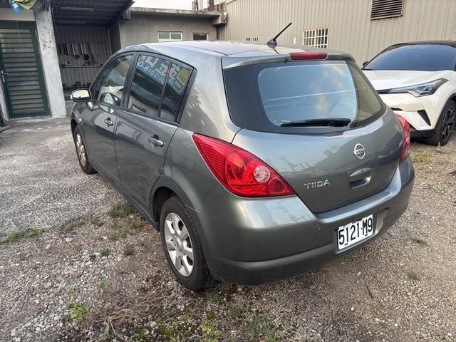 NISSAN日產 TIIDA  第3張相片