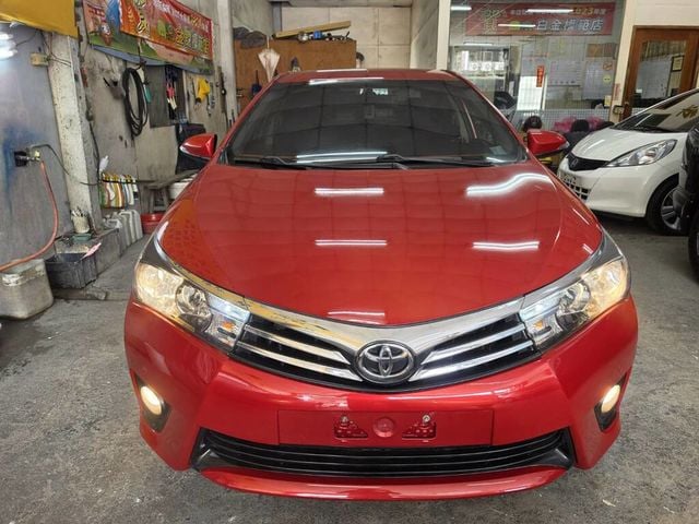 TOYOTA豐田 ALTIS  第1張相片