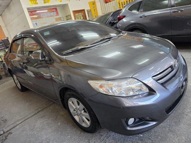 TOYOTA豐田 ALTIS  第2張相片