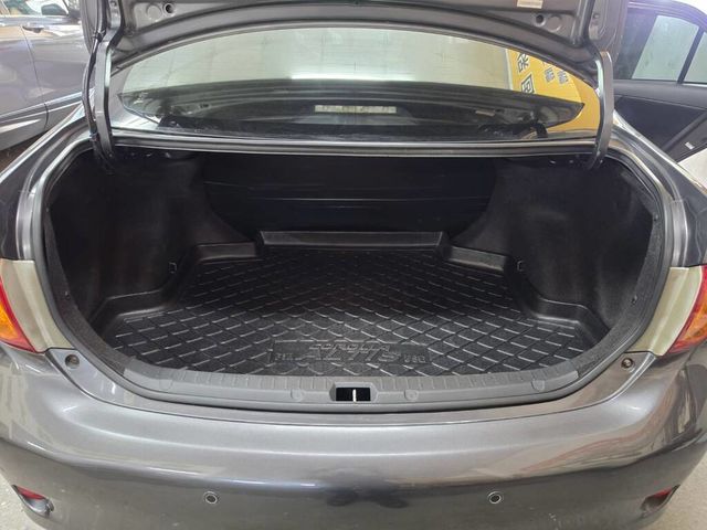 TOYOTA豐田 ALTIS  第8張相片