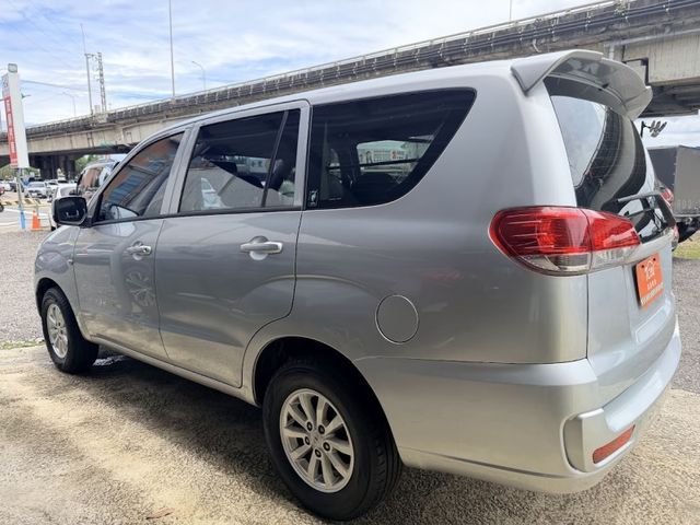 Mitsubishi Zinger  第1張相片