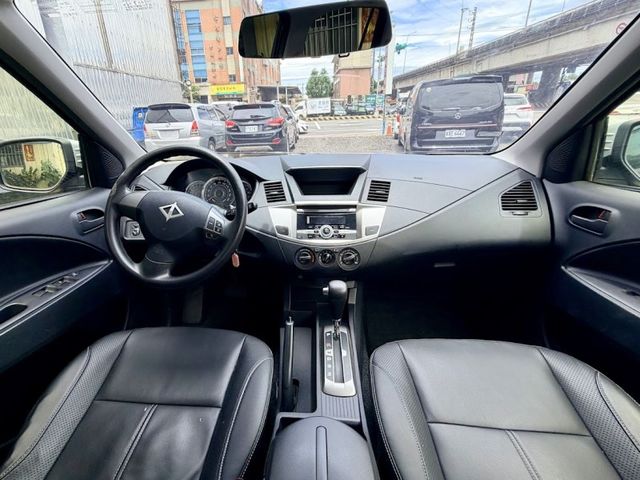 Mitsubishi Zinger  第11張相片
