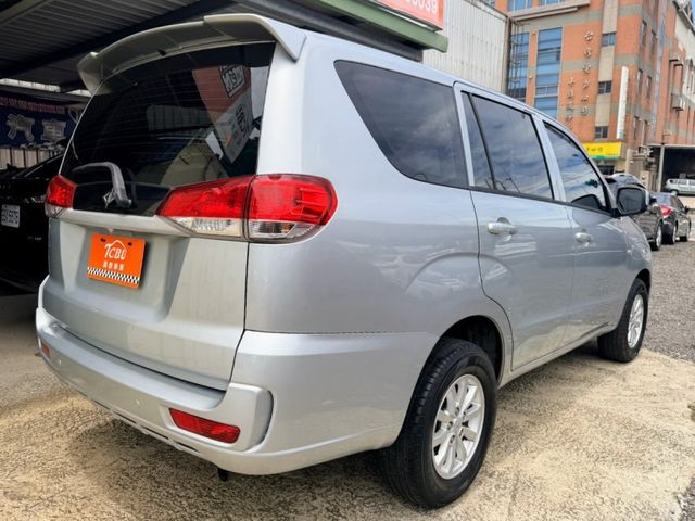 Mitsubishi Zinger  第15張相片