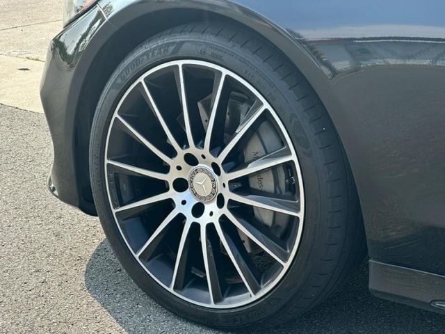 Mercedes-Benz/賓士 C300  第9張相片
