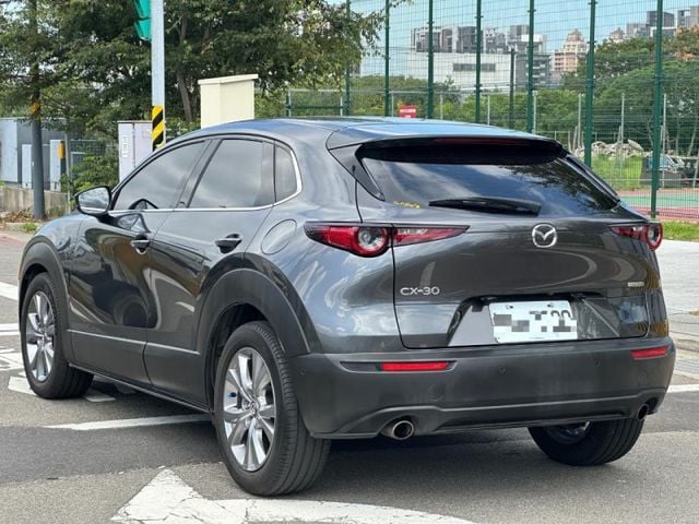 Mazda CX-30  第7張相片