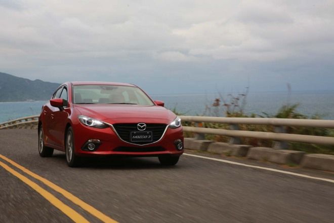 冬季裡的暖陽 All New Mazda3