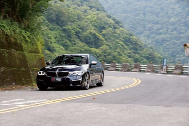 挑起戰端BMW M550i xDrive