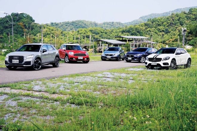 潮男養成班Audi Q2 vs. M.Benz GLA vs. Mini Countryman vs. Volvo V40 CC vs. Infiniti Q30