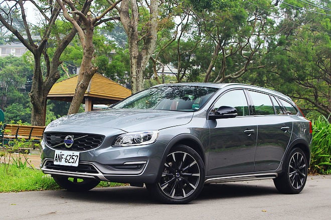 好爸爸、野一下～Volvo V60 Cross Country D4旗艦版試駕