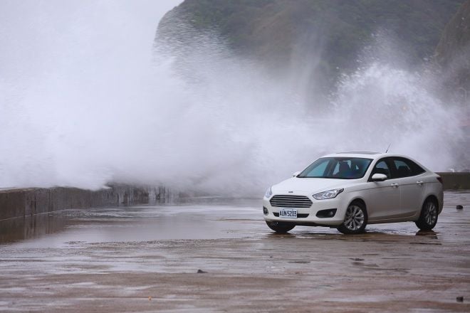 上打Altis？下打Vios？Escort有沒有事？       Ford Escort深度試駕