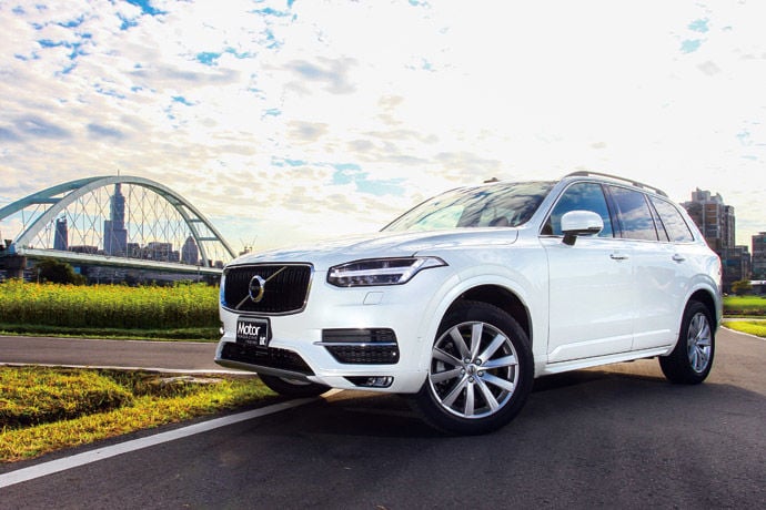開創大型豪華休旅新格局    Volvo XC90