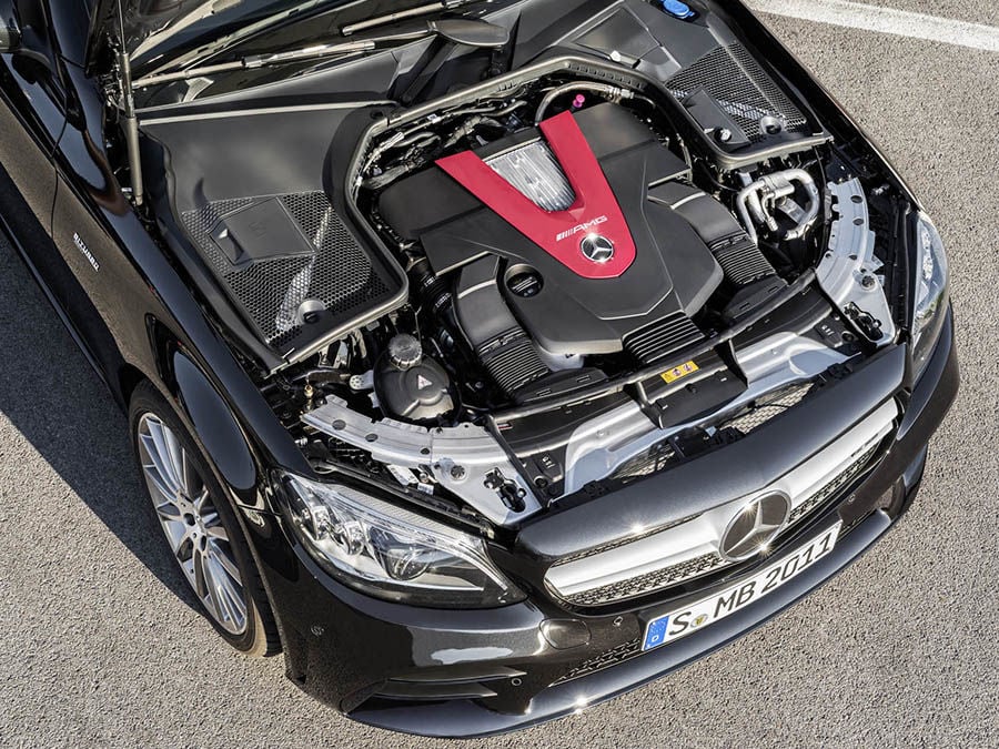 Mercedes-AMG C43小改款現身日內瓦！馬力增至390匹