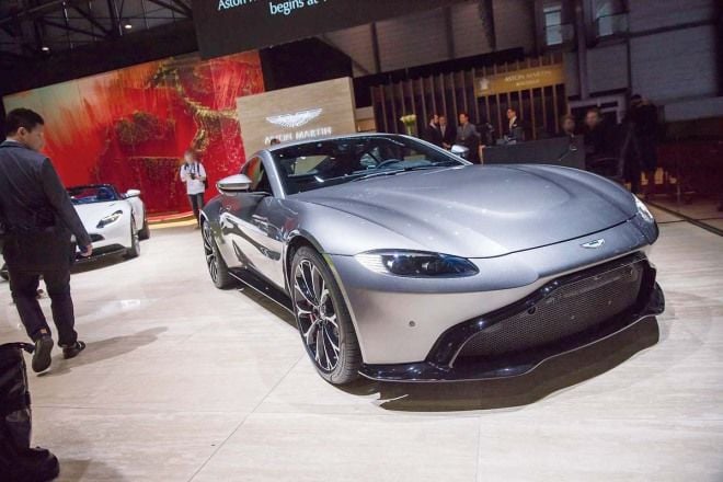 佔盡優勢Aston Martin Vantage幾乎可以媲美龐德坐駕DB11