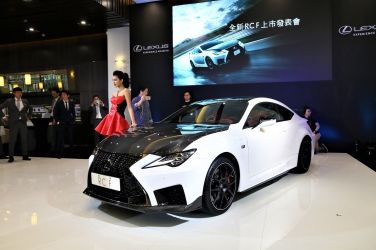 日本武士  Lexus RC F / RC F Track Edition !!