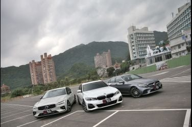 中型主管用車購買指南  最新Volvo S60、最強BMW 3 Series、最夯Mercedes-Benz C-Class (Mercedes-Benz C-Class篇) !