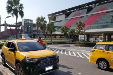 [車市分析] 進口車強勢獲勝  國產車持續退讓 !!