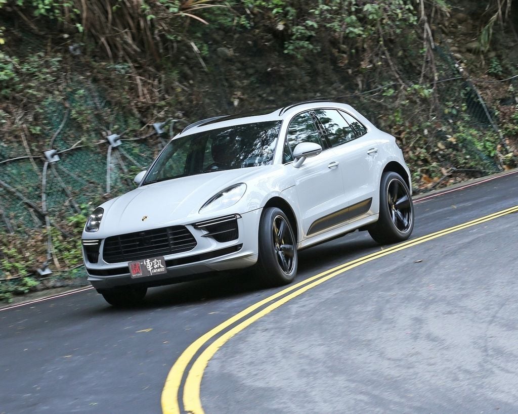 低調全能旗艦 Porsche Macan Turbo