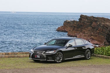 [試駕] 安靜也狂野 Lexus LS 500h