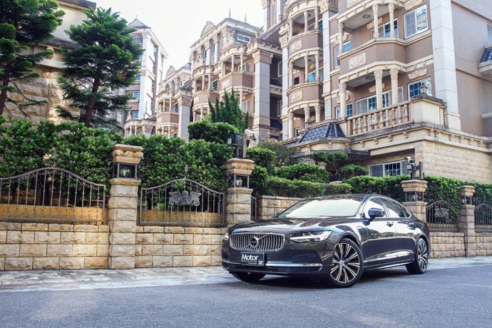 格局再放大 豪華旗艦房車    S90 T8 Recharge Inscription