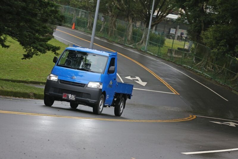 [集體評比] 老將戰新秀(下) Toyota Town Ace x CMC Veryca A190
