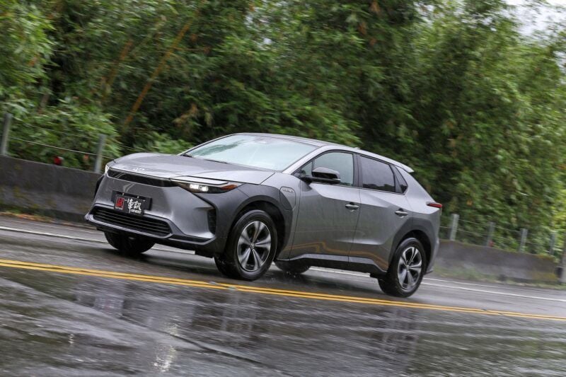 [試駕]開啟純電之路 Toyota bZ4X