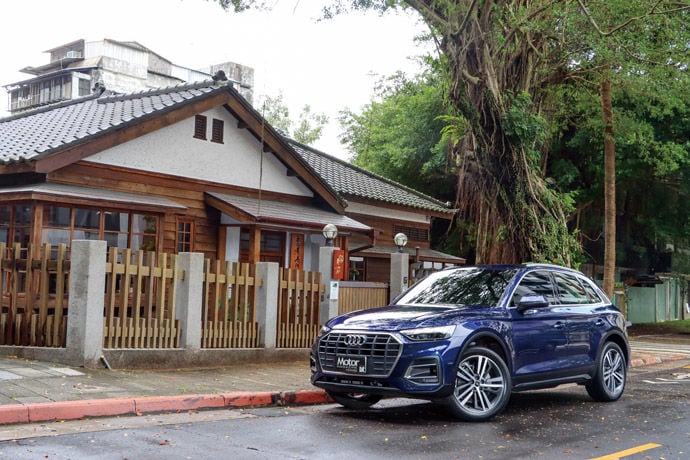 Audi    Q5 40 TFSI quattro Launch Edition