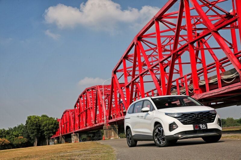 【試駕】重量級7座豪華LMPV Hyundai Custin VIP