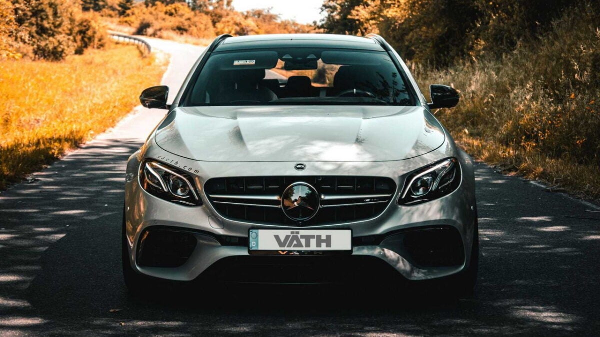 高速旅行火箭 879匹Vath E63 S Estate 0-100 km/h 3秒台 極速340 km/h