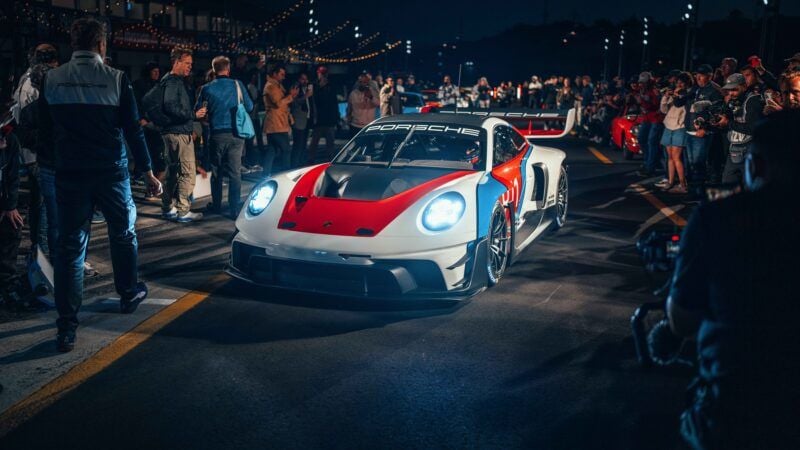 無視規則 Porsche 911 GT3 R rennsport